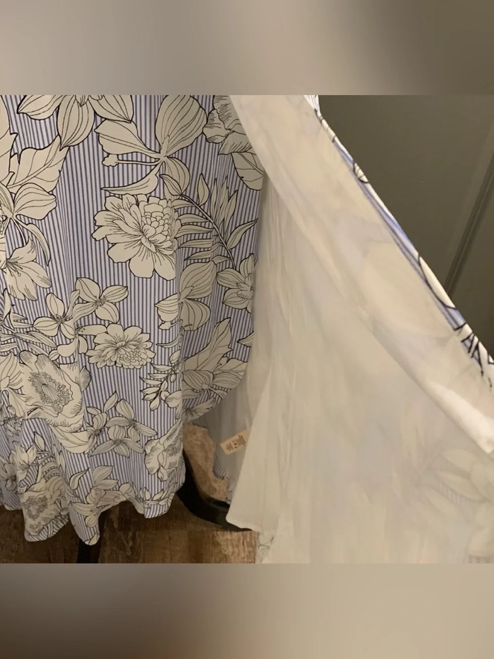 Anthropologie Light Blue and White Floral V-Neck Maxi Dress - Picture 5 of 7